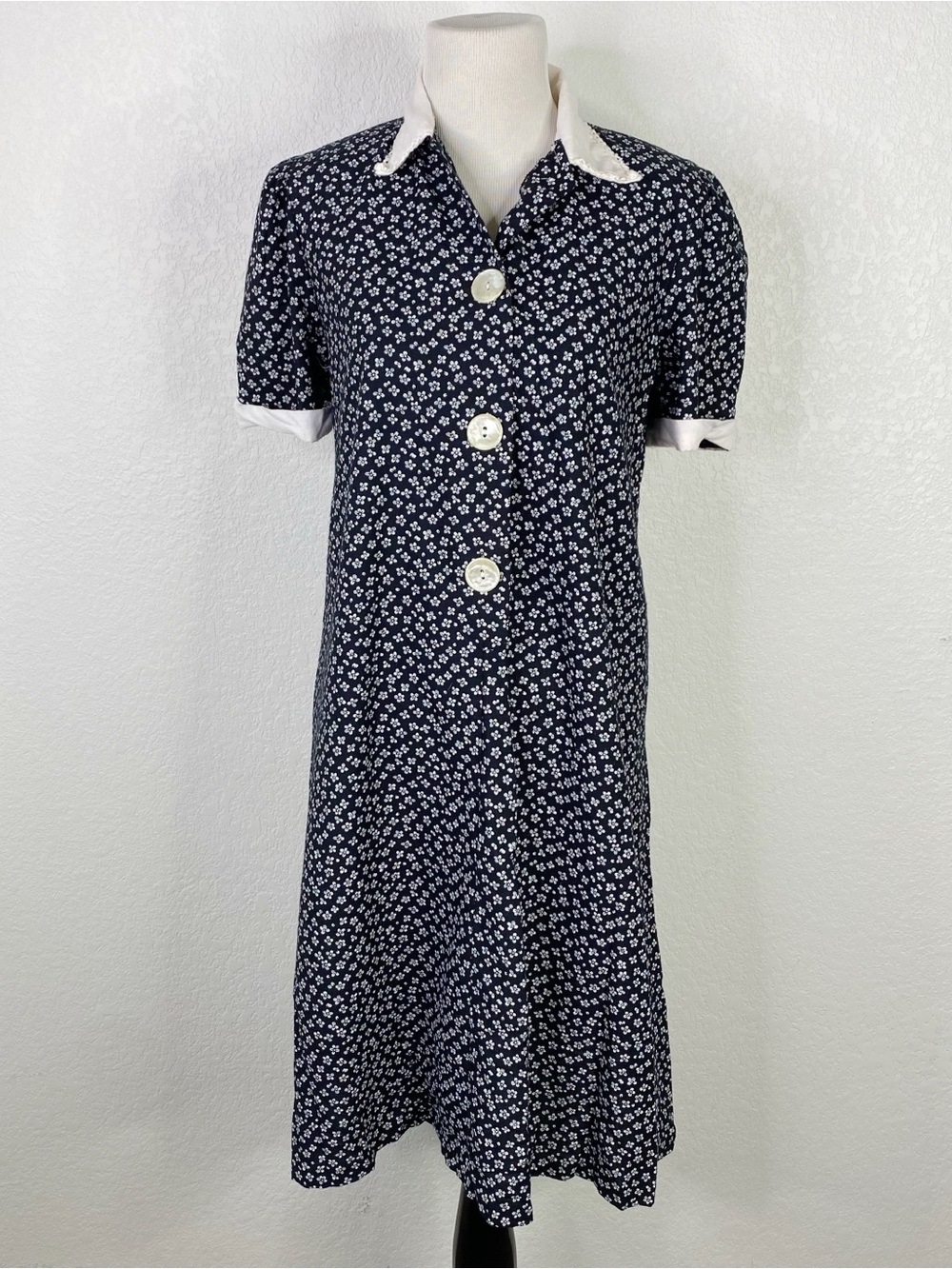 Vintage Zoomers Black & White Floral Short Sleeve Fit & Flare Dress